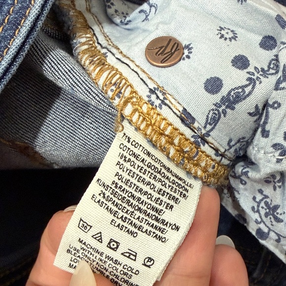 Free People We The Free Dark Blue Flare Jeans - Picture 10 of 10